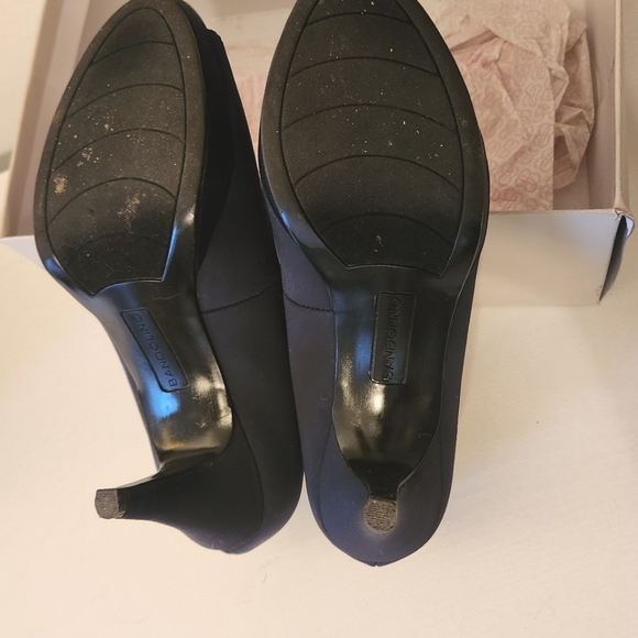 Women's Rainaa Platform Stiletto Peep Toe Pumps - Picture 3 of 3